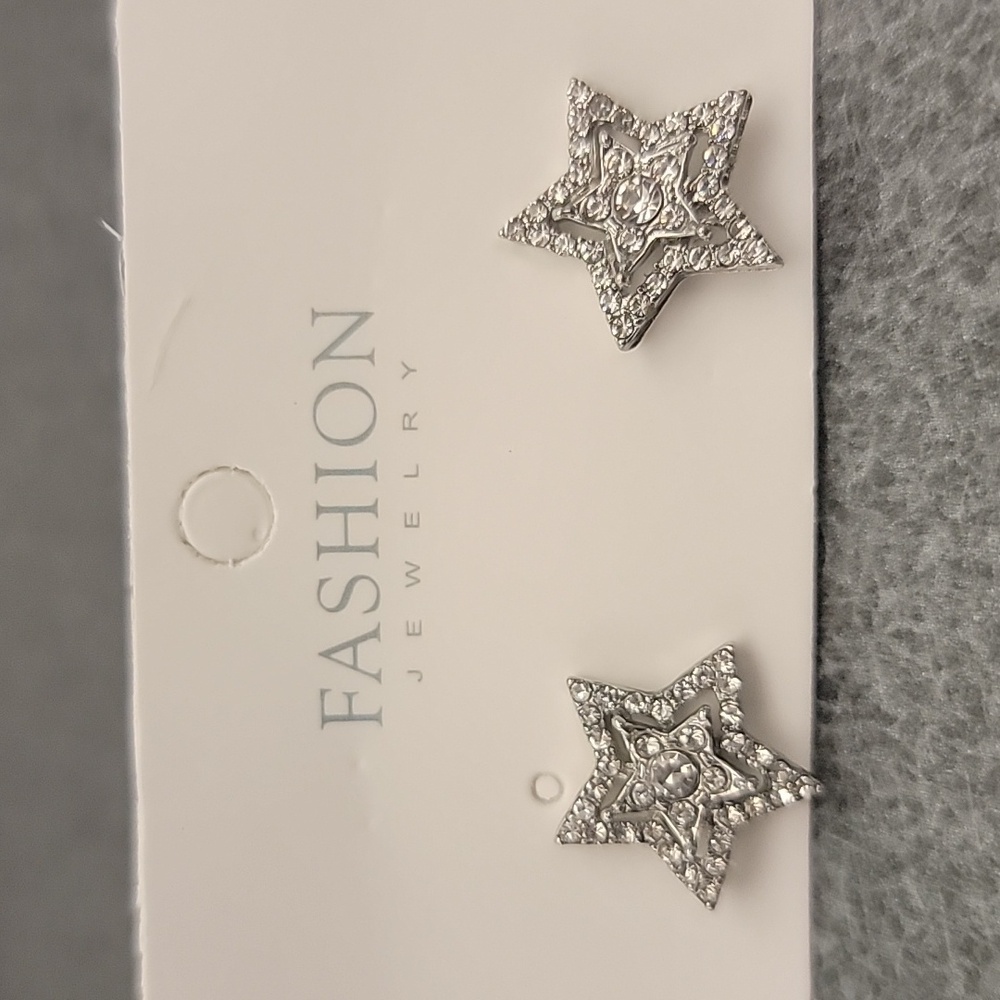 Rhinestone Star Shaped Stud Earrings